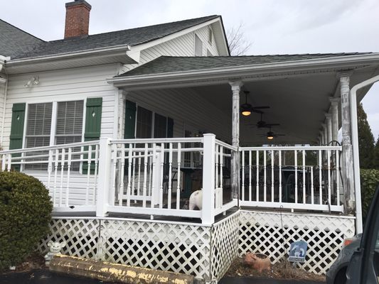 Midway Meal House by null