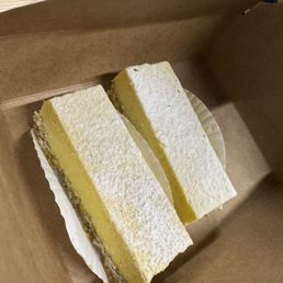 Lemon bars! Yummy! Lemon bars! Yummy!