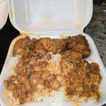 La Casita Tropical - Red beans, white rice and stewed chicken - Caterers Near Me - Hollywood, Florida La Casita Tropical - Red beans, white rice and stewed chicken - Caterers Near Me - Hollywood, Florida