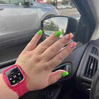C&G Nails and Spa - Short green nails with design by Nini - Nail Salons Near Me - Littleton, Colorado C&G Nails and Spa - Short green nails with design by Nini - Nail Salons Near Me - Littleton, Colorado