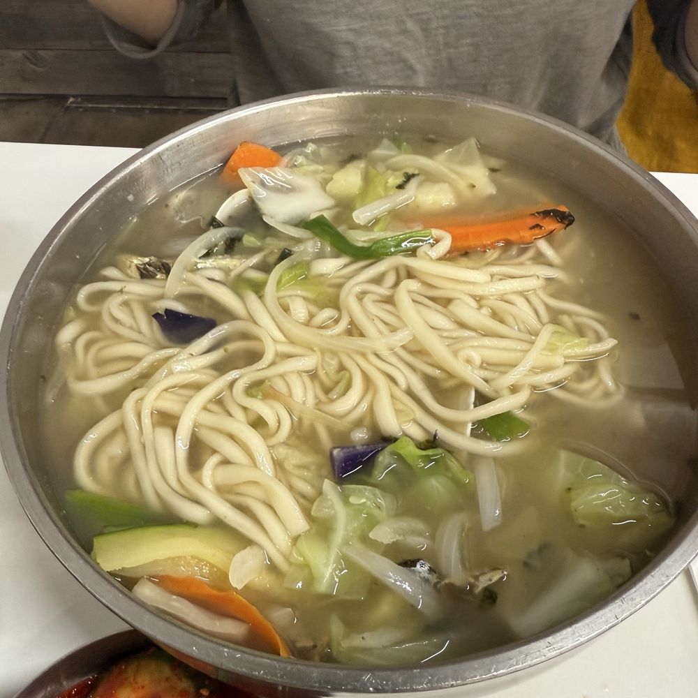 Yoo's Place - 67. Bagirak Kalguksu - Korean Near Me - Irvine, California Yoo's Place - 67. Bagirak Kalguksu - Korean Near Me - Irvine, California