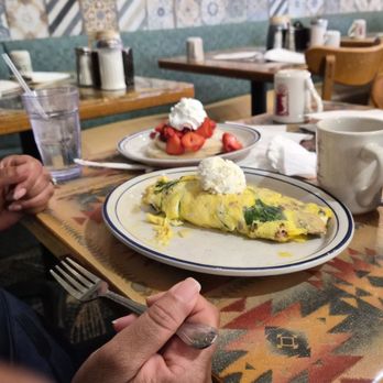 Pocahontas Pancakes - Wife's Omelette and pancakes (gluten free) - Breakfast & Brunch Near Me - Virginia Beach, Virginia Pocahontas Pancakes - Wife's Omelette and pancakes (gluten free) - Breakfast & Brunch Near Me - Virginia Beach, Virginia