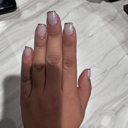 Le Monde Nails - Kristina is amazing I would definitely go back. It's my favorite place it's worth every penny