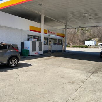 Shell - a gas station with cars parked in front of it - Gas Stations Near Me - Vestavia Hills, Alabama Shell - a gas station with cars parked in front of it - Gas Stations Near Me - Vestavia Hills, Alabama