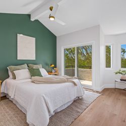 Nova Coast Media - Airbnb Bedroom
