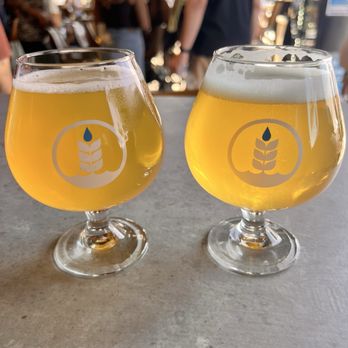 Pure Project - Carlsbad - Tropical Mist & Pure West - Breweries Near Me - Carlsbad, California