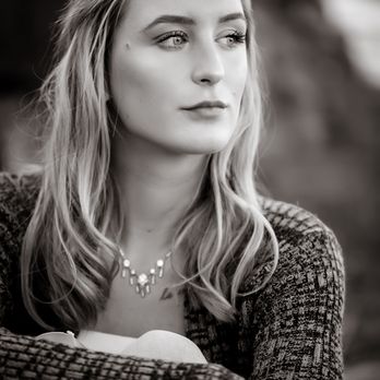 Monochrome Photo Studios - St Louis Senior girl - Session Photography Near Me - St Charles, Missouri Monochrome Photo Studios - St Louis Senior girl - Session Photography Near Me - St Charles, Missouri
