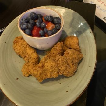 Local Kitchen - Chicken strips - Cocktail Bars Near Me - Torrance, California