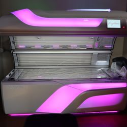 Maximum Sun and Wellness Spa