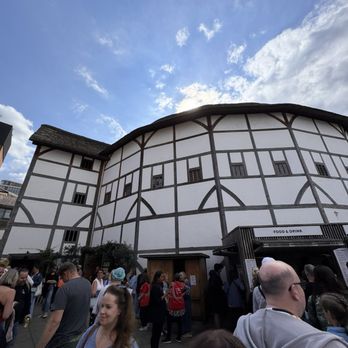 Shakespeare's Globe Theatre - Performing Arts Near Me - Bankside, XGL