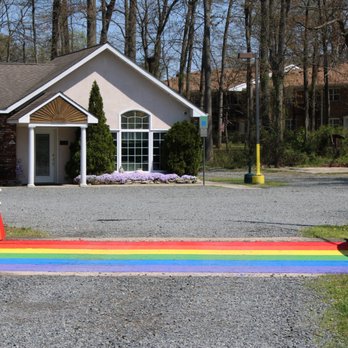 Pet Meadow - Pet Transportation Near Me - Hamilton, New Jersey