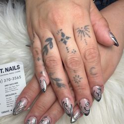 Torrance T Nails - Halloween Gel X and Nail Design by Julie.