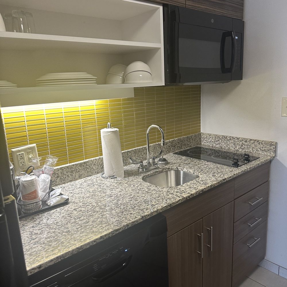 Kitchen area in room