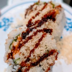 Kura Revolving Sushi Bar - Crunchy Roll