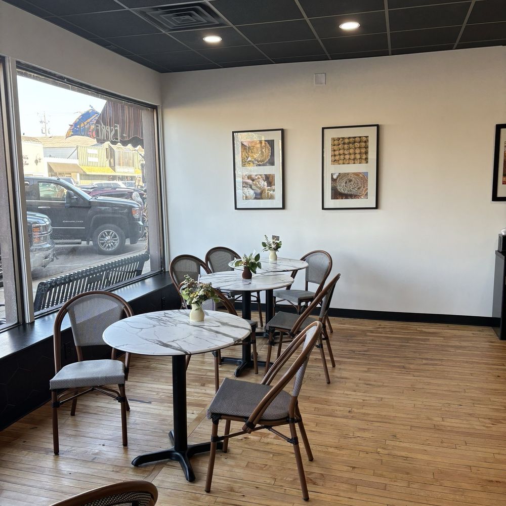 La Croute Bakery Cafe - One of the seating areas - Bakeries Near Me - Rockton, Illinois La Croute Bakery Cafe - One of the seating areas - Bakeries Near Me - Rockton, Illinois