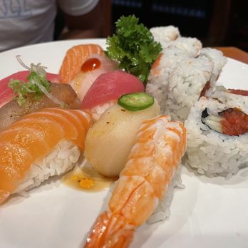 Dake Sushi - Sushi Combo B - Sushi Bars Near Me - Simi Valley, California Dake Sushi - Sushi Combo B - Sushi Bars Near Me - Simi Valley, California