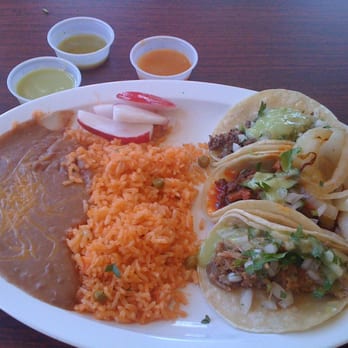 El Super Taco - 3 taco combo (carne asada-top, al pastor-middle, carnitas-bottom) - Mexican Near Me - Los Angeles, California El Super Taco - 3 taco combo (carne asada-top, al pastor-middle, carnitas-bottom) - Mexican Near Me - Los Angeles, California