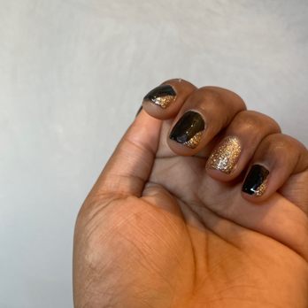 Happy Feet Nails Spa - Middle finger is chipped - Nail Salons Near Me - Roanoke, Virginia Happy Feet Nails Spa - Middle finger is chipped - Nail Salons Near Me - Roanoke, Virginia