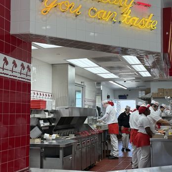In-N-Out Burger - Love the efficiency here - Burgers Near Me - Fort Worth, Texas