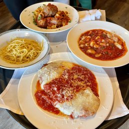 Mama 's Sunday Dinner
