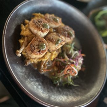 Oiza - Sushi Bars Near Me - Fresno, California