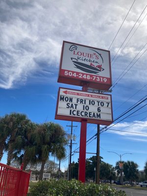 Louie’s Kitchen by null