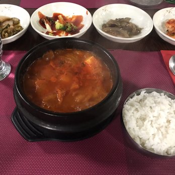 Rýže - Kimchi jjigae (stew) - Korean Near Me - Prague, Puerto Rico Rýže - Kimchi jjigae (stew) - Korean Near Me - Prague, Puerto Rico
