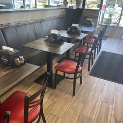 Pizza Cucina - Inside