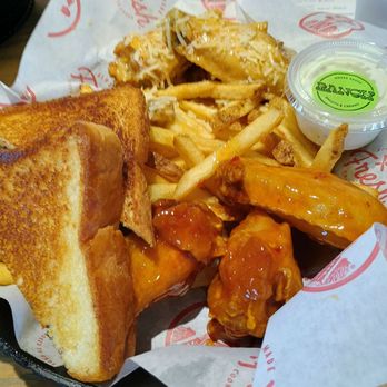 Slim Chickens - Chicken Shop Near Me - Mansfield, Texas Slim Chickens - Chicken Shop Near Me - Mansfield, Texas