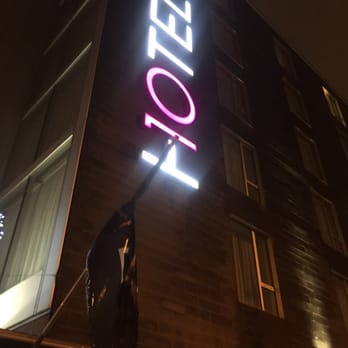 Hotel 10 - Hotels Near Me - Montreal, Quebec Hotel 10 - Hotels Near Me - Montreal, Quebec