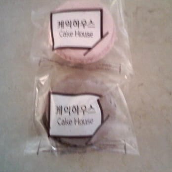 Cake House - Chocolate n Strawberry Macarons - Bakeries Near Me - Los Angeles, California Cake House - Chocolate n Strawberry Macarons - Bakeries Near Me - Los Angeles, California