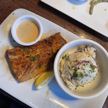 HARRY’S SEAFOOD BAR AND GRILLE - Updated September 2024 - 725 Photos