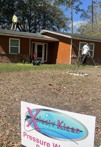 Slide of Xclusiv Klean