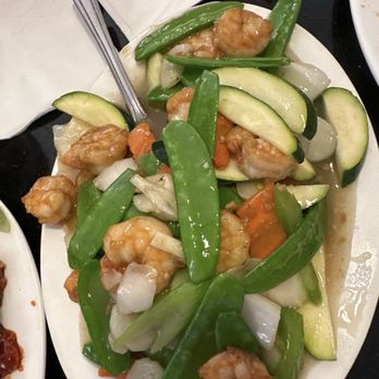 Hunan Villa Restaurant - Shrimp with snow peas - Chinese Near Me - Oakdale, California