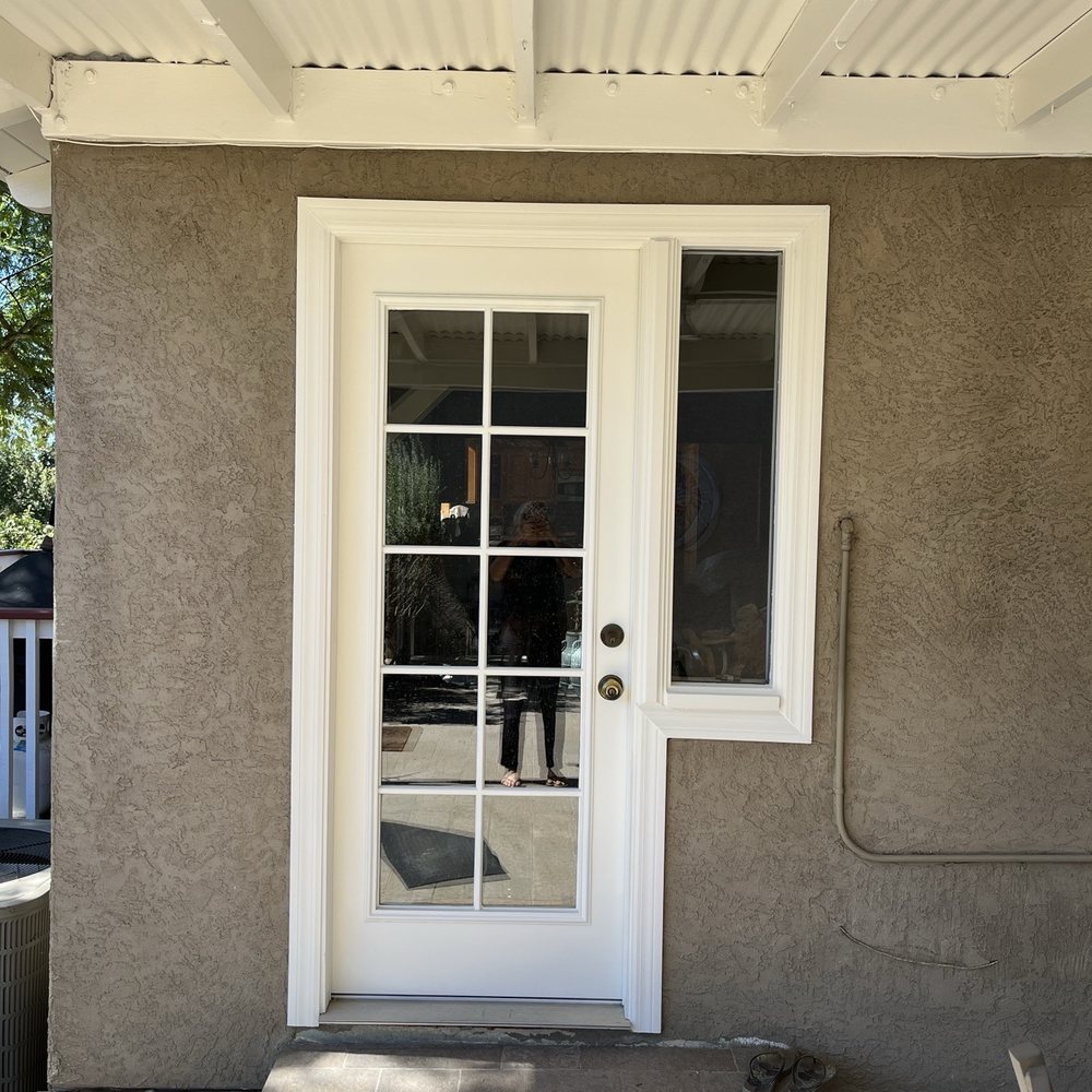 Rainbow Painting Consulting - Patio door under pergola - Painters Near Me Rainbow Painting Consulting - Patio door under pergola - Painters Near Me