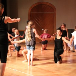 Luhi Summer Programs - LuHi Dance prepares for their showcase