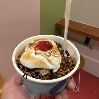 Molly Moon's - Ice Cream & Frozen Yogurt Near Me - Seattle, Washington