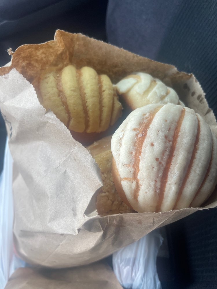 PANADERIA GUADALAJARA 10 Photos & 28 Reviews 1149 N Riverside Ave