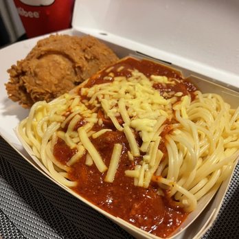 Jollibee - One-piece chicken with spaghetti combo - Chicken Shop Near Me - Plano, Texas