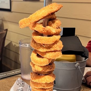 Ford's Garage Estero - Giant Funnel Tower of Jumbo Piston Onion Rings - Bars Near Me - Estero, Florida