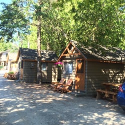 Peacock Villa Motel and Cabins