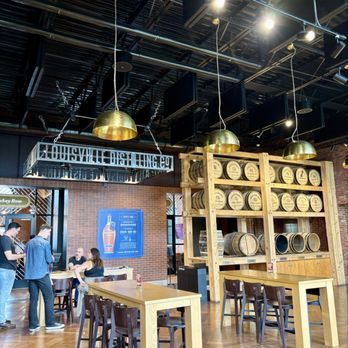 Angel's Envy - Tasting room/bar area - Distilleries Near Me - Louisville, Kentucky