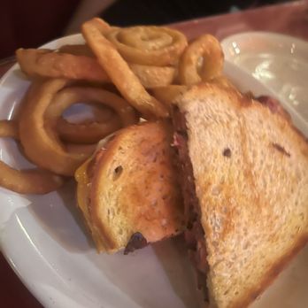 Rainbow Bar & Grill - Grilled cheese with bacon. Thick cut and delish! 10/10 - Italian Near Me - West Hollywood, California Rainbow Bar & Grill - Grilled cheese with bacon. Thick cut and delish! 10/10 - Italian Near Me - West Hollywood, California