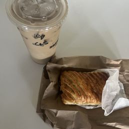 Coffee & chocolate croissant Coffee & chocolate croissant