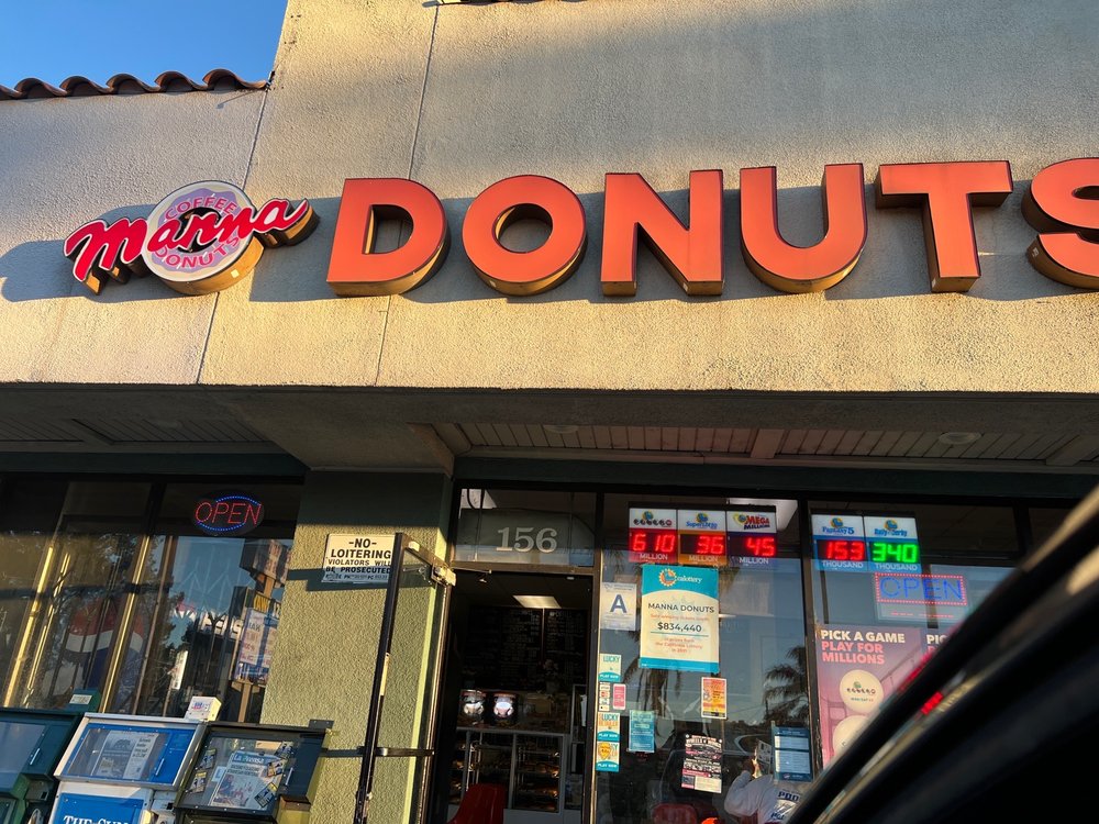 Social spots from Manna Donuts