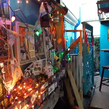 Bar Redux - Outdoor dining - Bars Near Me - New Orleans, Louisiana Bar Redux - Outdoor dining - Bars Near Me - New Orleans, Louisiana