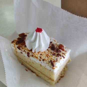 La Espiga Dorada Bakery - Tres leches cake - Bakeries Near Me - Bryan, Texas La Espiga Dorada Bakery - Tres leches cake - Bakeries Near Me - Bryan, Texas