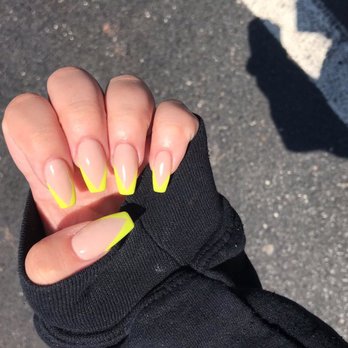 Attache Nail Salon - Nail Salons Near Me - Bordentown, New Jersey