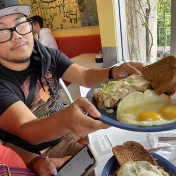 Cafe 222 - Chicken Fried Steak and Eggs - Breakfast & Brunch Near Me - San Diego, California