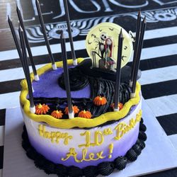 Baskin-Robbins - 6 inch Nightmare Before Christmas cake